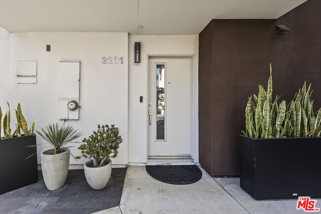 Building Photo - 2201 Polyscope Pl