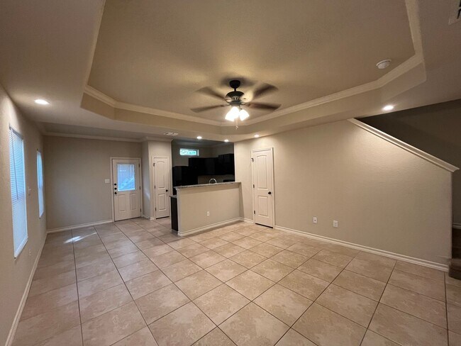 Foto del edificio - 7014 Lakeview Dr.