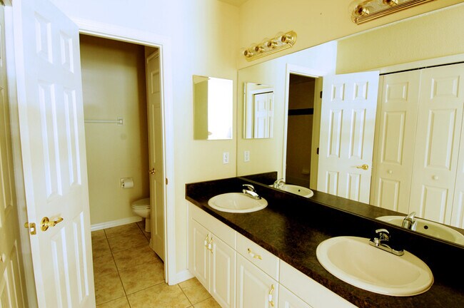 Foto del edificio - 6741 Dairy Rd