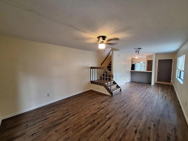 Foto del edificio - 6111 SW 8th Pl