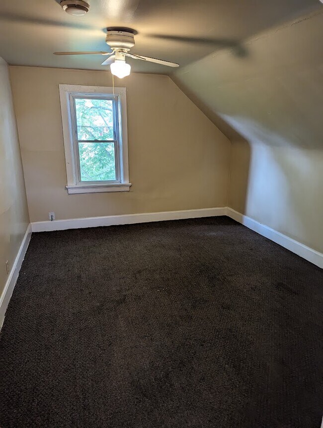 Building Photo - 1724 N 24th St