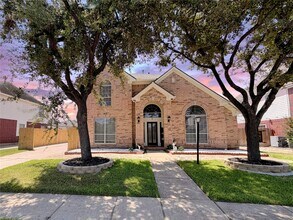 Building Photo - 3822 Shady Harbor Dr