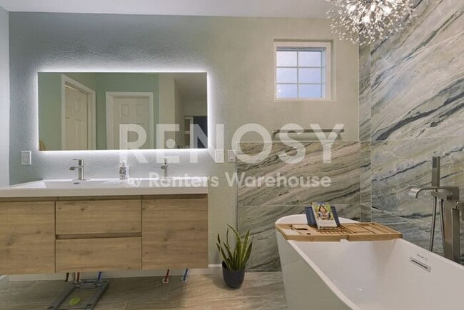 Photo - 5 bed 5 bath | 2947 S Lisbon Way Aurora Colorado 80813 | AVAILABLE NOW House