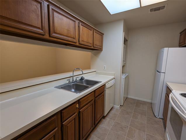 Foto del edificio - 8601 Park Ln