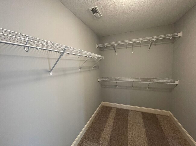 Foto del edificio - 8711 Yellow Aster Rd