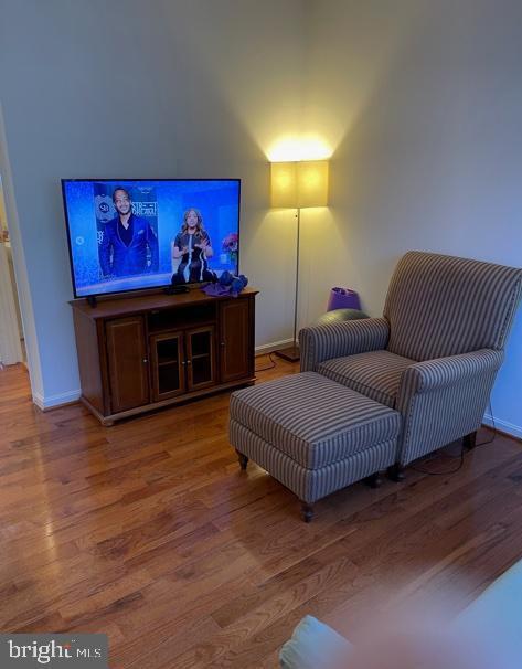 Foto del edificio - 211 Langley Ct