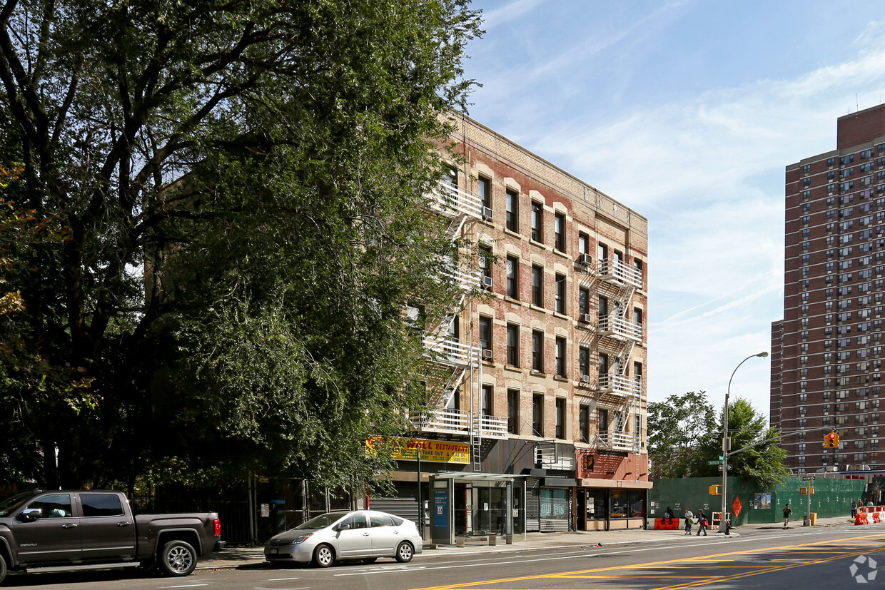 Building Photo - 384-388 Grand St