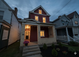Building Photo - 706 E 17th Ave