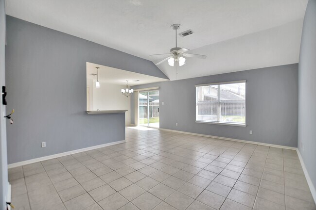 Building Photo - 18234 Drum Heller Ln