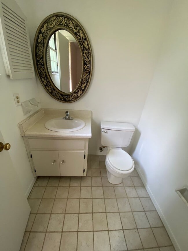 Foto del edificio - Gorgeous 3 Bedroom 2 Bathroom Single Family Home! Huge Fenced in Backyard!