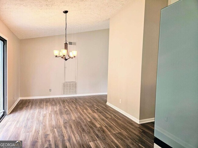 Building Photo - 20 Hartley Woods Dr