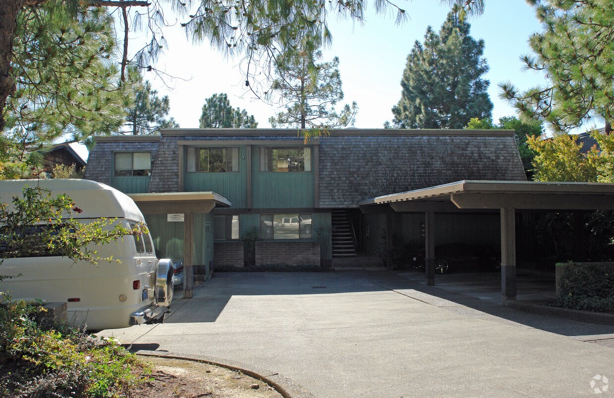 725 S Eliseo Dr, Greenbrae, CA 94904 Apartments in Greenbrae, CA