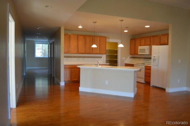 Building Photo - 6000 W Floyd Ave