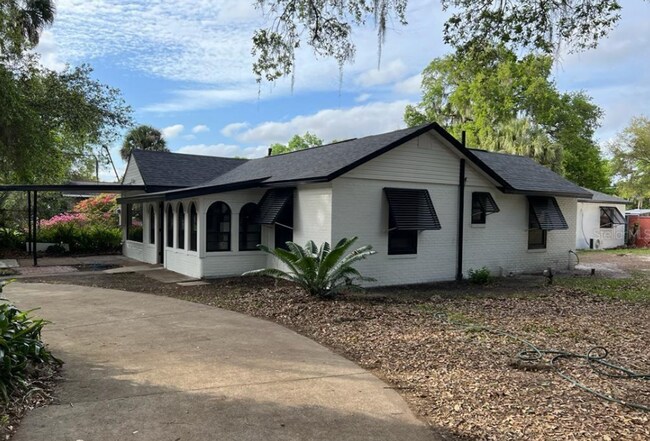 Building Photo - 1395 Neptune Rd