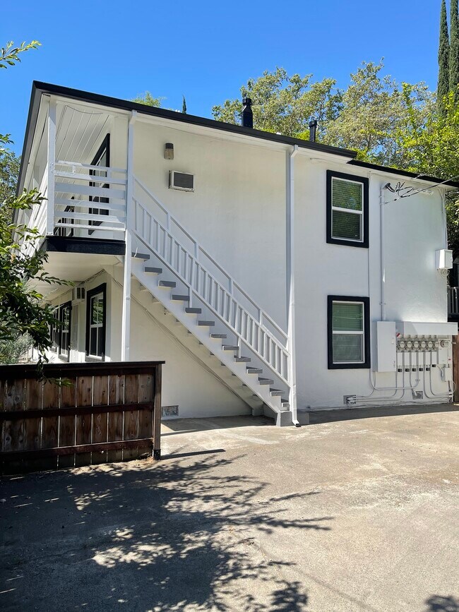 Building Photo - 2711 E Street