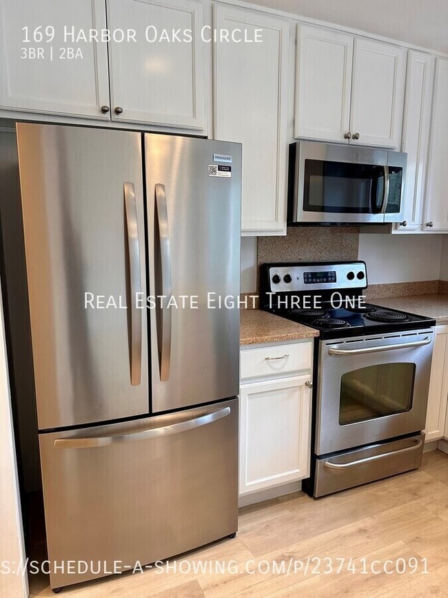 Building Photo - 169 Harbor Oaks Cir