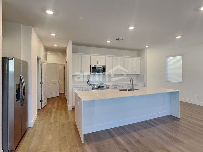 Building Photo - 8176 Winterfell Peak Ave