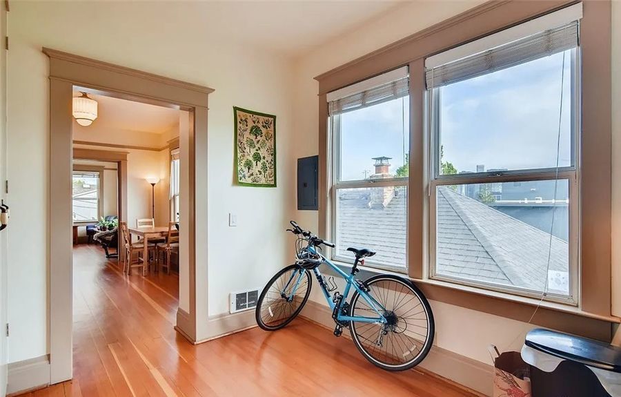 Primary Photo - 3 Bed, 1 Bath apartment. Experience the Be...