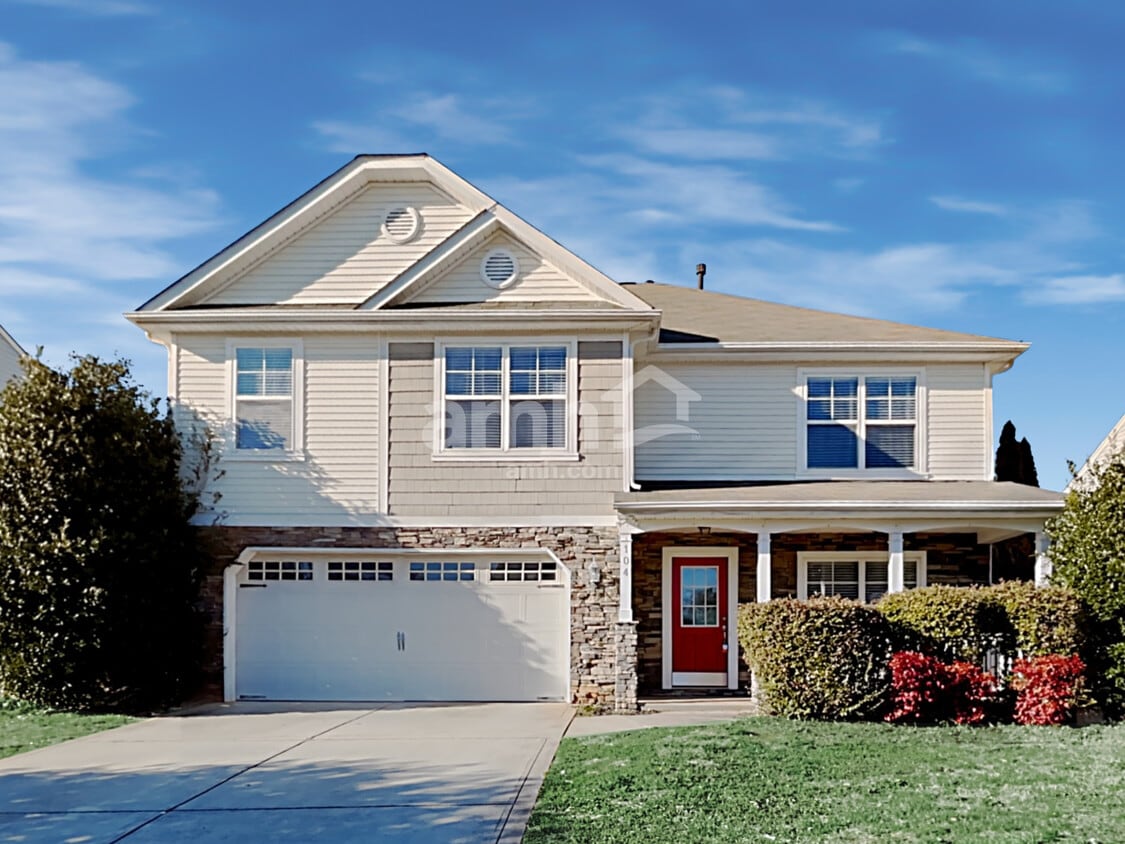 104 Farms Springs Drive House Rental in Mount Holly, NC