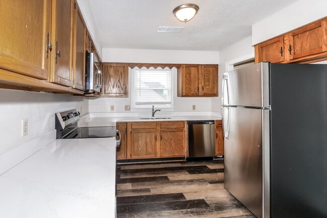 Foto del edificio - 675 S Collierville Arlington Rd