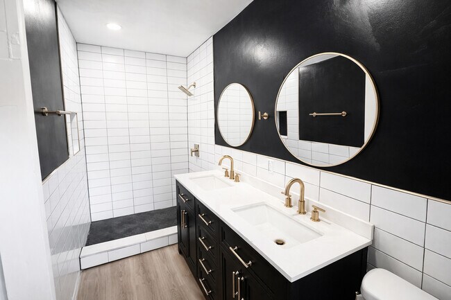 Foto del edificio - 4128 Arcot Cir