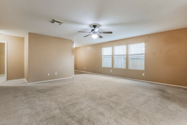 Building Photo - 2034 Vanamen Ct