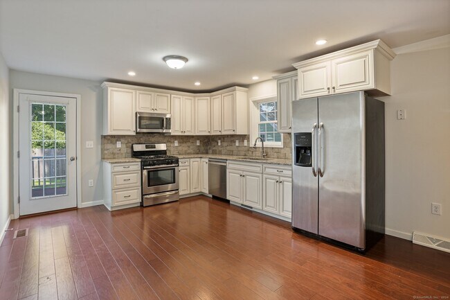 Building Photo - 8 Adamson Ave