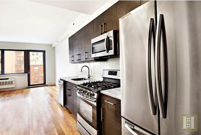 Foto del edificio - 58 W 129th St