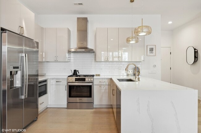 Foto del edificio - 2958 N Lincoln Ave