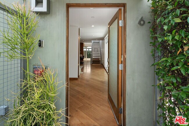 Foto del edificio - 512 Brooks Ave