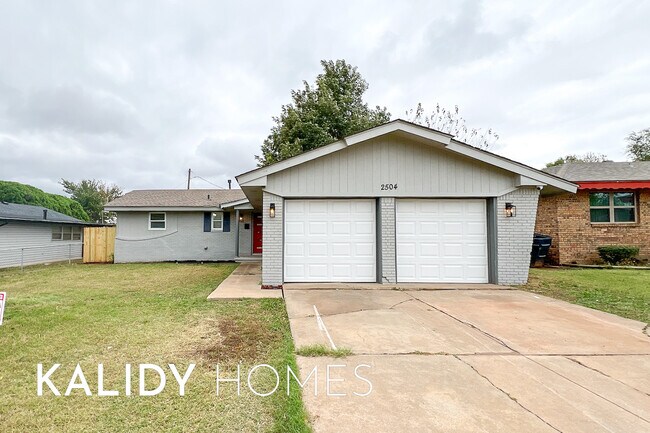 Building Photo - 2504 SW 55th St