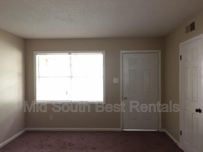 Foto del edificio - 3644 Tessland Rd