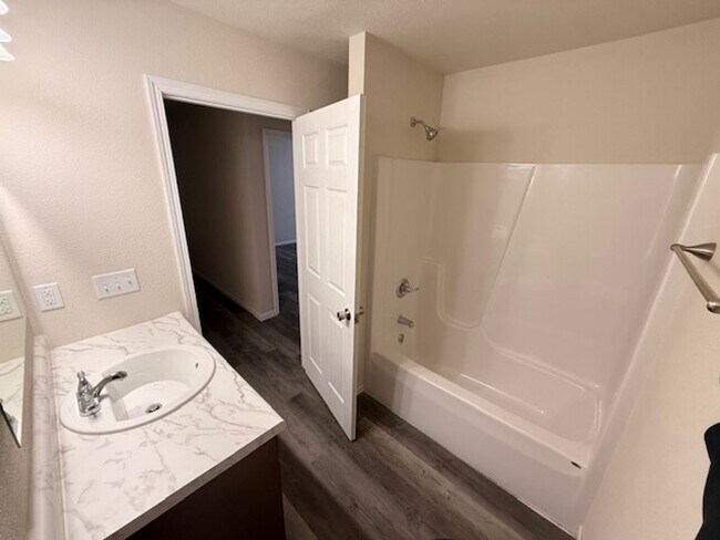 Building Photo - 217 Brock Ave