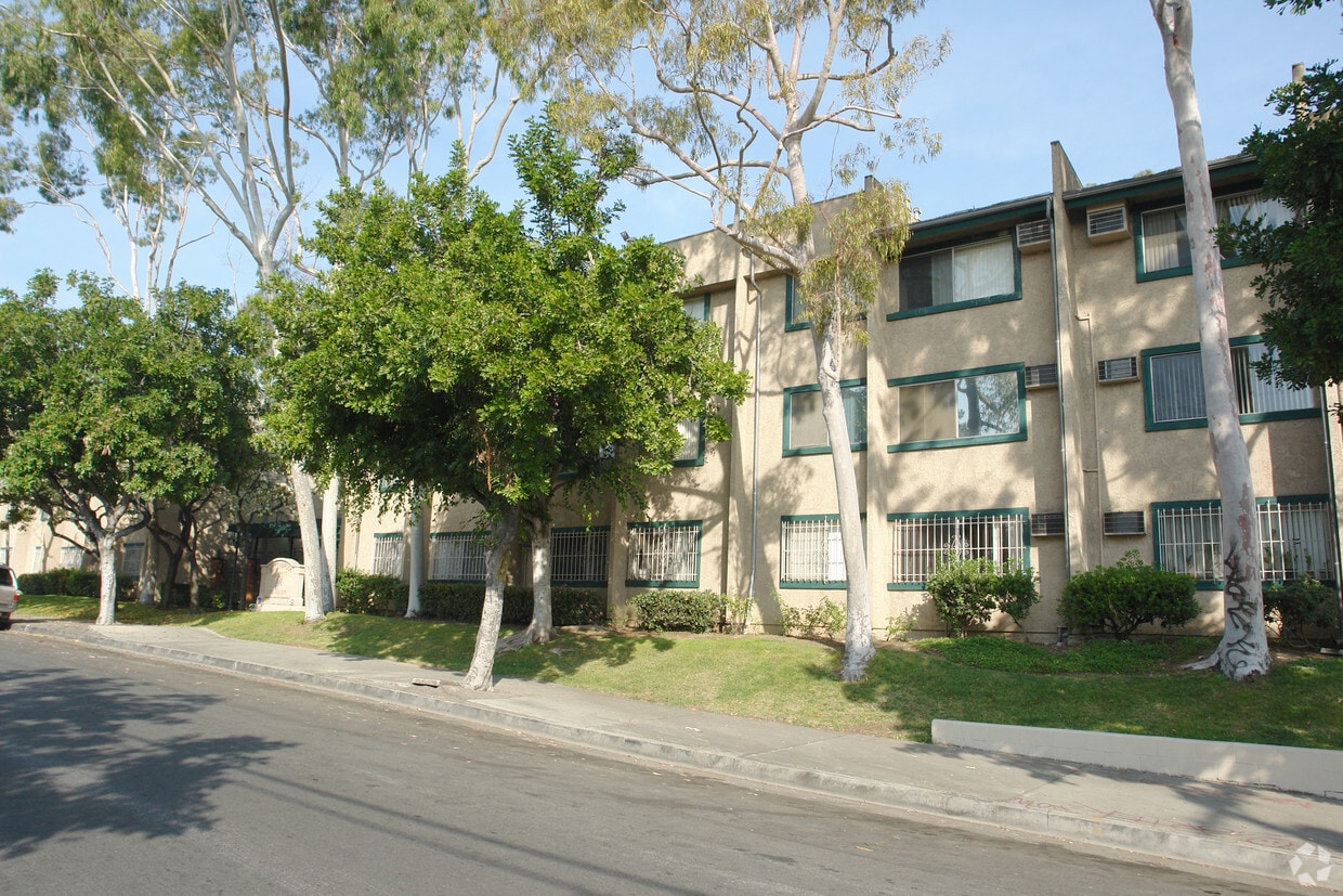 Primary Phot - Willowbrook Villa