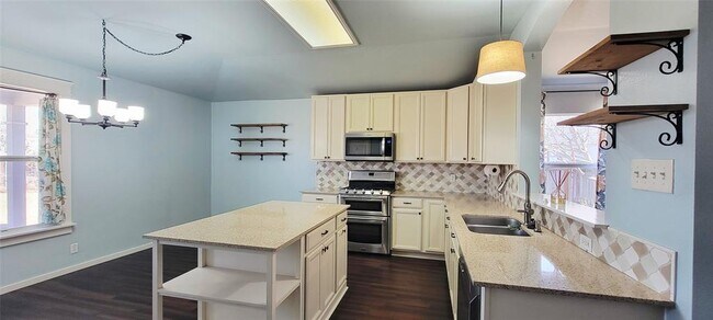 Foto del edificio - 750 Caylor Cove