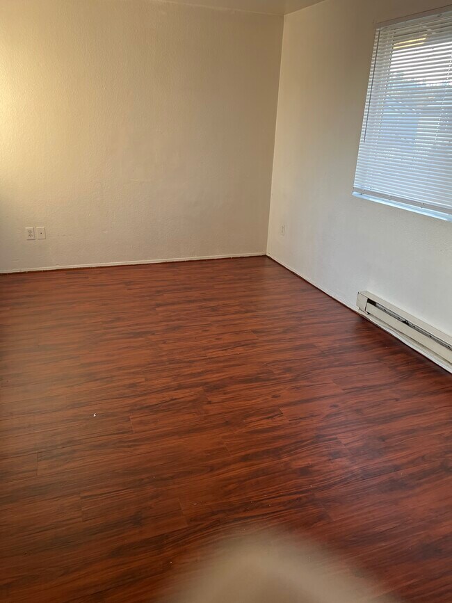 Foto del edificio - 429 1st Ave N
