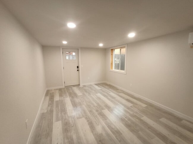 Building Photo - 4510 SE 99th Ave