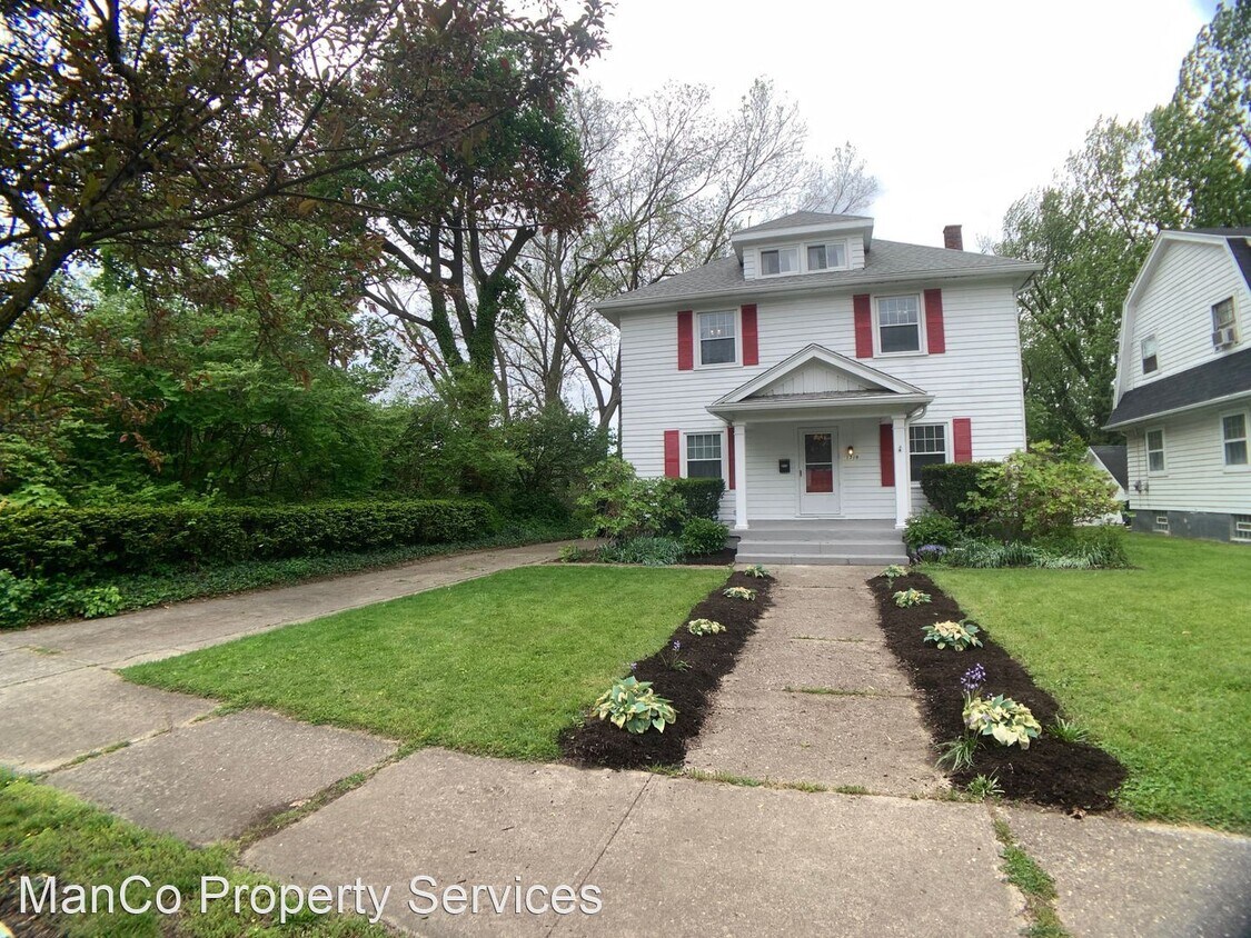Primary Photo - 4 br, 2 bath House - 1310 Amherst Place