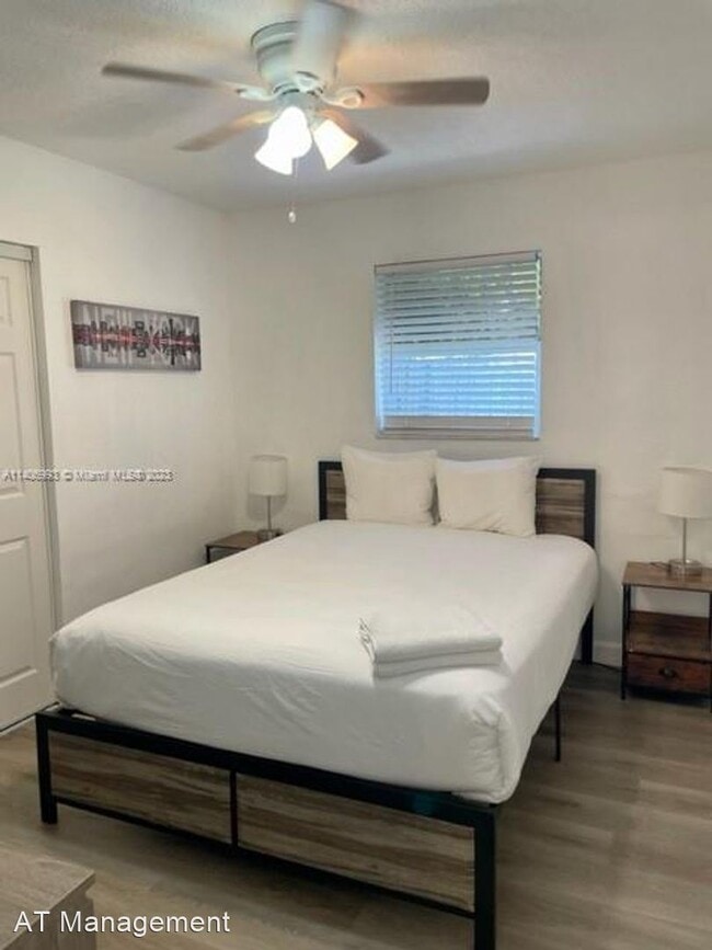 Building Photo - 1 br, 1 bath House - 1017 SW 30th st,