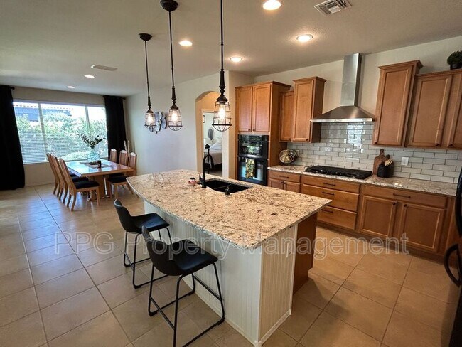 Foto del edificio - 26864 W Piute Ave