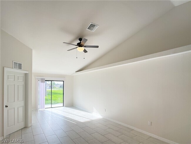 Foto del edificio - 3607 SW 8th Pl