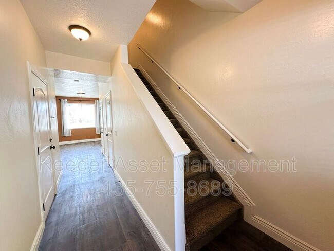 Building Photo - 138 E 780 S