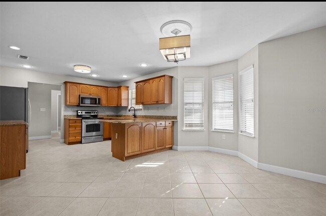 Foto del edificio - 484 NW 232nd Terrace