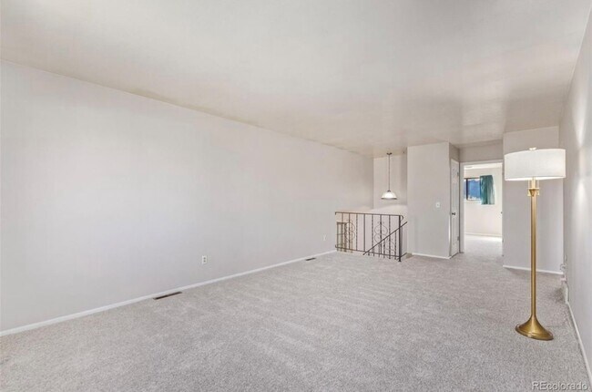 Building Photo - 7056 W Rowland Ave