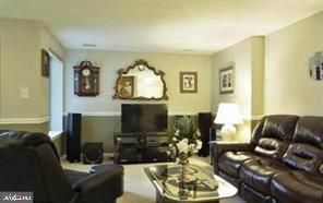 Building Photo - 2137 Wainwright Ct