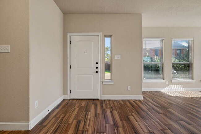 Building Photo - 4904 Ridglea Hills Court