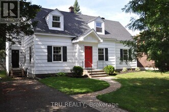 Building Photo - 4 Braemar St