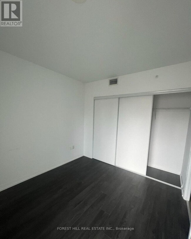 Building Photo - 251 Jarvis St