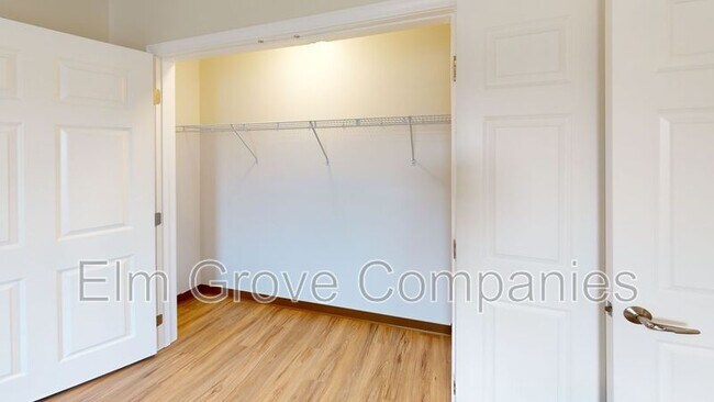 Building Photo - 5 Avery Lane