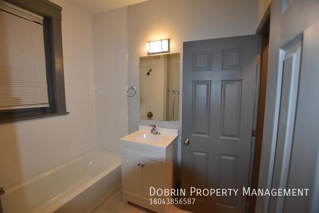 Photo - 2317 W Main St Apartment